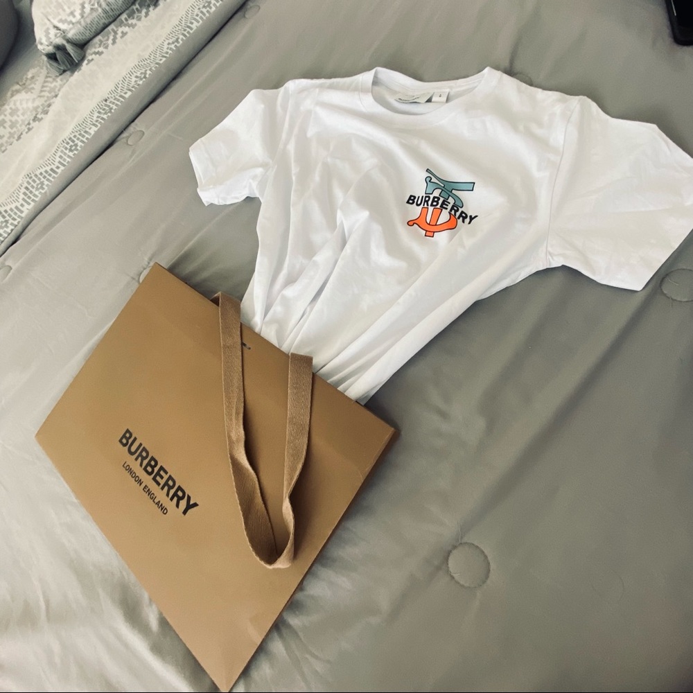 Burberry T Shirt